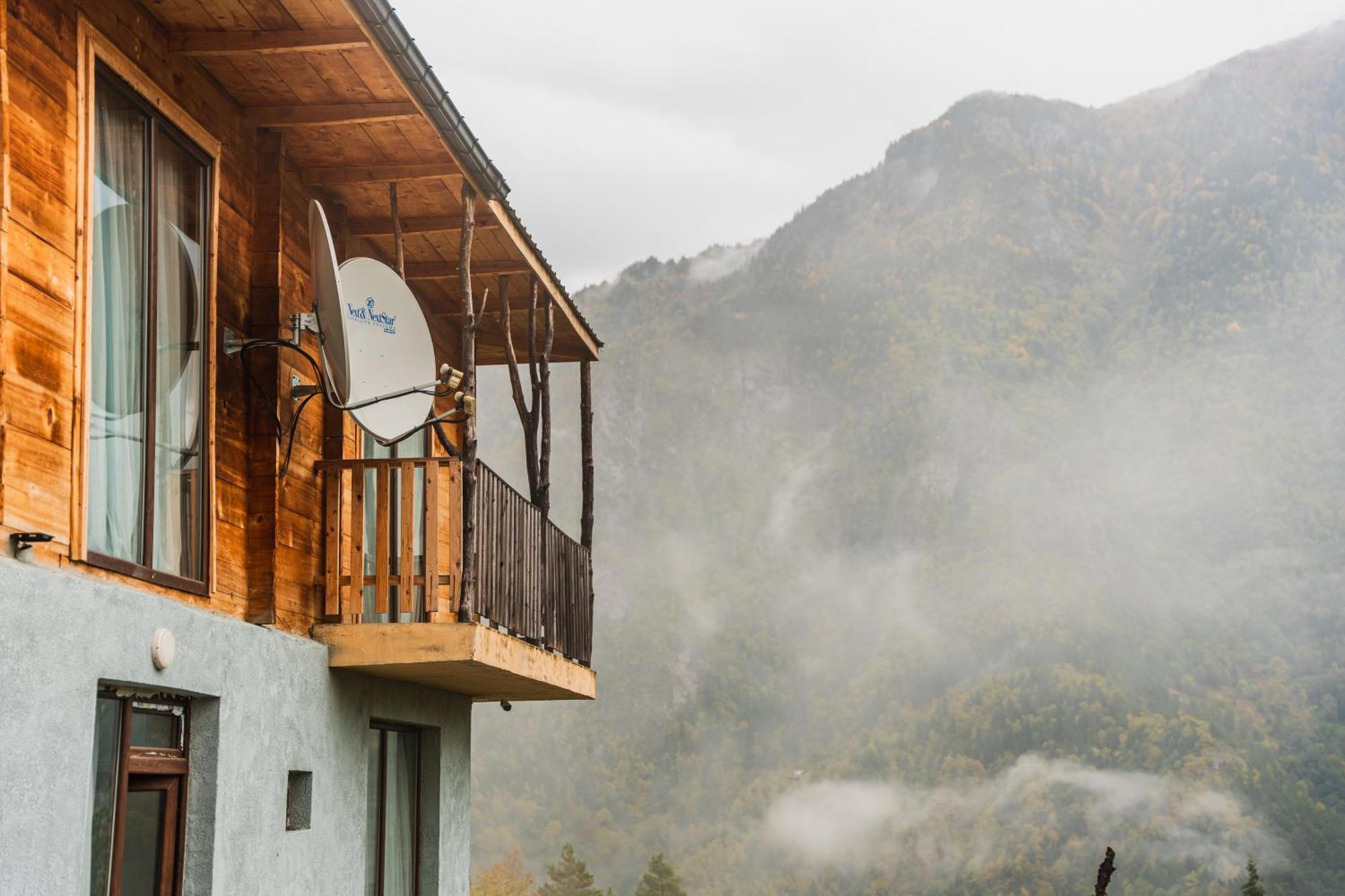 Hotel Khulo Lnn Kültér fotó